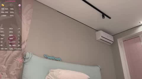 Snapshot of iamninamint chatting on 10.19.25 Nina online show from 10.19.25