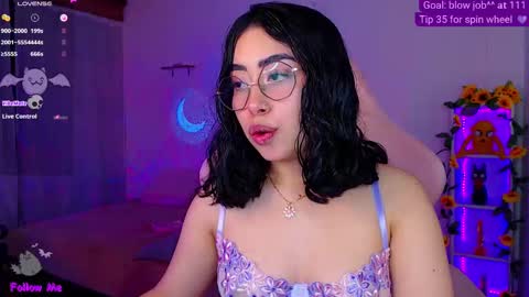 Snapshot of iamveroo chatting on 10.20.25 Veronica NDEPENT MODEL online show from 10.20.25