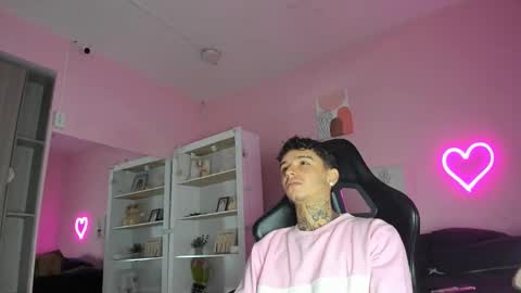 IAN CASTILLO online show from 10.07.25