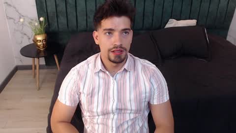 Ian Davis online show from 01.15.25