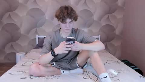 Snapshot of ian_flor chatting on 02.12.26 Ian Flor online show from 02.12.26