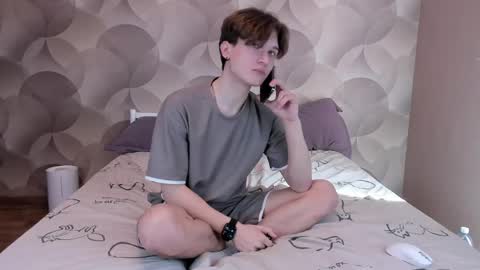 Snapshot of ian_flor chatting on 04.10.26 Ian Flor online show from 04.10.26