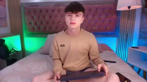 Ian  online show from 04.21.26