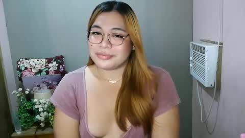 Snapshot of iana_whorexxx chatting on 02.02.25 iana online show from 02.02.25