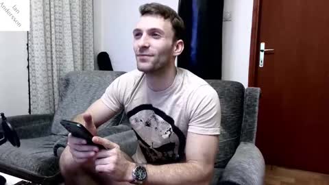 Snapshot of ianandersson27 chatting on 01.06.25 Ian Andersson online show from 01.06.25