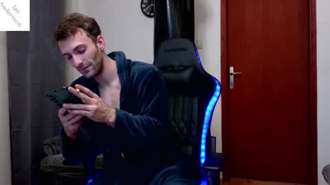 Snapshot of ianandersson27 chatting on 01.29.25 Ian Andersson online show from 01.29.25