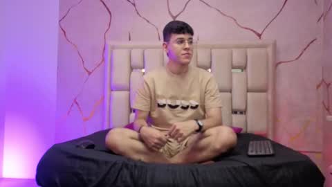 Ian  online show from 03.05.26