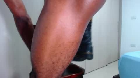 Snapshot of ianrashatxxx chatting on 01.05.25 Ian Rashad online show from 01.05.25