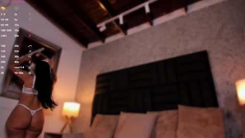 Snapshot of iara_martinez chatting on 10.18.25 I A R A online show from 10.18.25