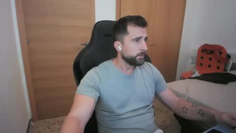 iberian_macho online show from 10.10.25