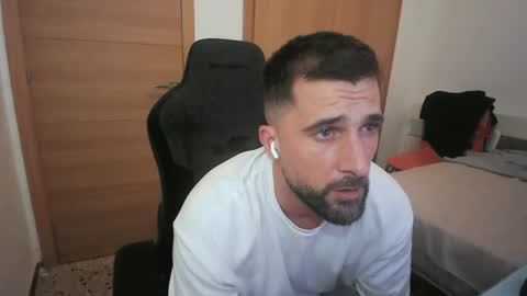 iberian_macho online show from 10.11.25