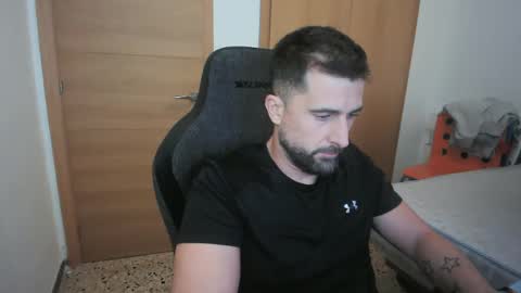 iberian_macho online show from 10.16.25