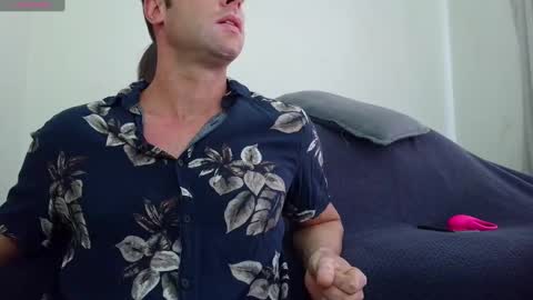 Snapshot of ibovegas chatting on 09.15.25 Laura e Augusto online show from 09.15.25