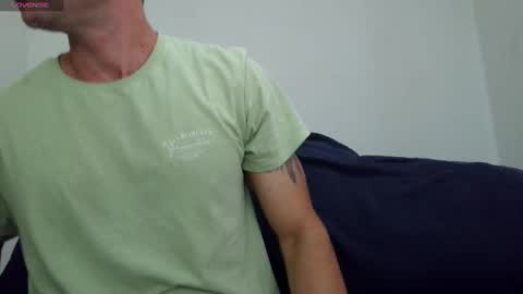 Snapshot of ibovegas chatting on 11.02.25 Laura e Augusto online show from 11.02.25