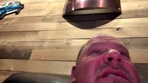 icanmakeyousquirt69 online show from 03.19.26