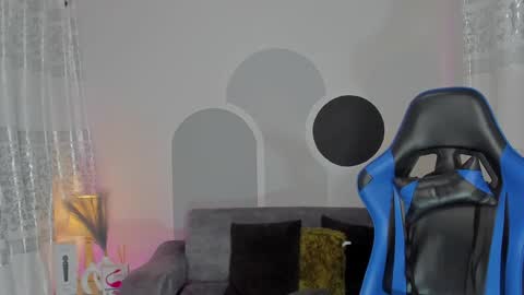 Snapshot of ice_grace chatting on 01.15.25 ice online show from 01.15.25