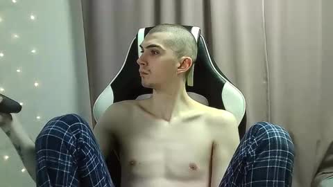 MAX online show from 01.30.25