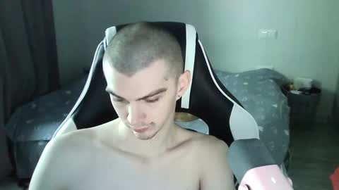 MAX online show from 01.31.25