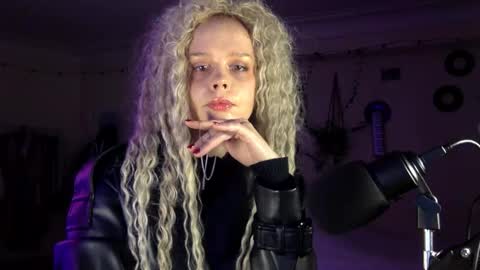 Nina online show from 01.16.26