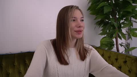 Snapshot of icedanielles chatting on 01.12.25 Danielle online show from 01.12.25