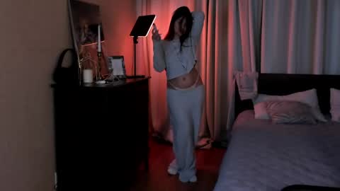 Aiza online show from 05.12.26