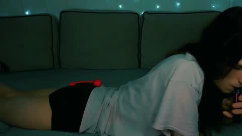 Snapshot of iceseeker2 chatting on 12.22.25 Mike online show from 12.22.25