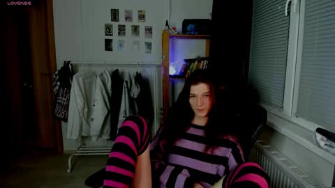 Snapshot of iceseeker2 chatting on 04.02.26 Mike online show from 04.02.26