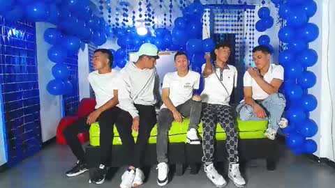 THOMAS AND DAMIAND online show from 12.05.24