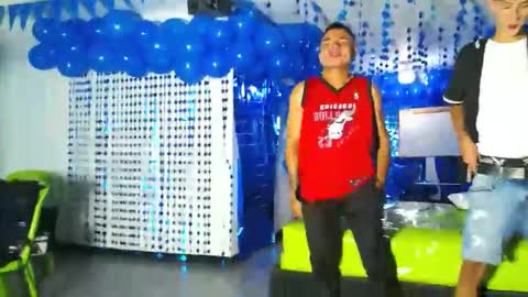 THOMAS AND DAMIAND online show from 12.08.24