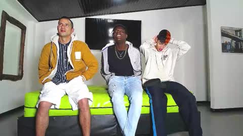 THOMAS AND DAMIAND online show from 11.08.25