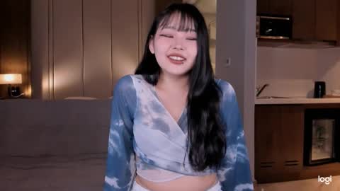 Hitomi   online show from 03.09.25