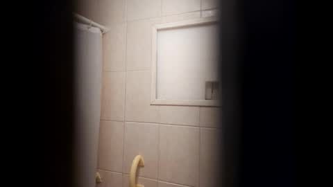 Snapshot of icomhard chatting on 09.16.25 Icomhard online show from 09.16.25