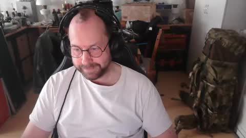 Snapshot of icum4ladies2021 chatting on 12.14.25 icum4ladies2021 online show from 12.14.25