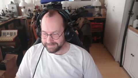 Snapshot of icum4ladies2021 chatting on 12.20.25 icum4ladies2021 online show from 12.20.25