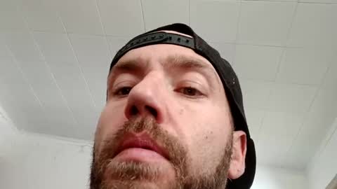 Snapshot of icyfucktoy chatting on 01.03.25 icyfucktoy online show from 01.03.25