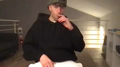 Snapshot of icyninesix chatting on 12.19.24 icyninesix online show from 12.19.24