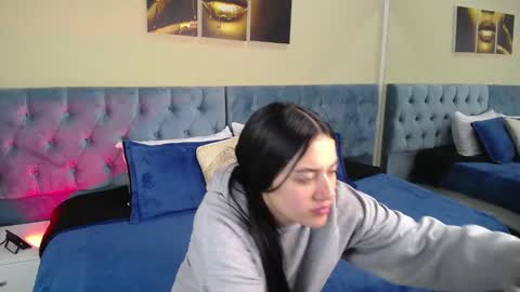Snapshot of icysweetcam chatting on 12.03.24 Icy online show from 12.03.24