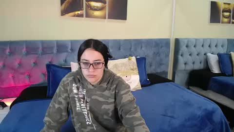 Snapshot of icysweetcam chatting on 12.05.24 Icy online show from 12.05.24