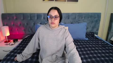 Snapshot of icysweetcam chatting on 12.15.24 Icy online show from 12.15.24