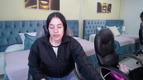 Snapshot of icysweetcam chatting on 01.16.25 Icy online show from 01.16.25