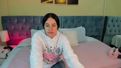 Snapshot of icysweetcam chatting on 02.06.25 Icy online show from 02.06.25