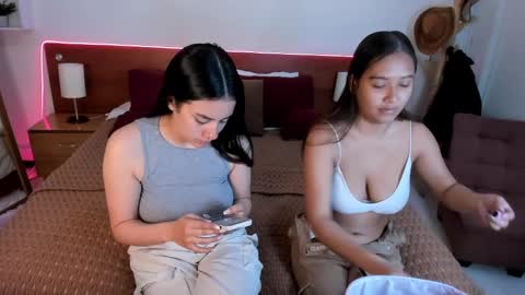Snapshot of icysweetcam chatting on 09.15.25 Icy online show from 09.15.25