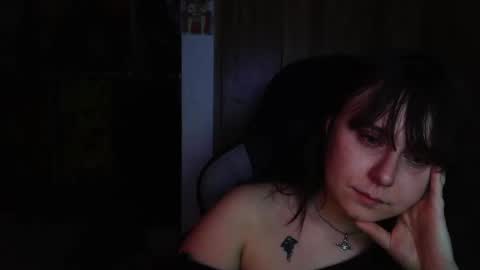 Snapshot of idamilliscent chatting on 03.17.26 idamilliscent online show from 03.17.26