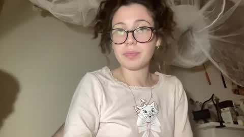 Snapshot of idiomslang chatting on 01.02.25 idiomslang online show from 01.02.25