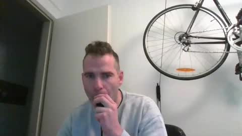 idontknowwhy1 online show from 12.17.24