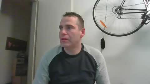 idontknowwhy1 online show from 01.02.25