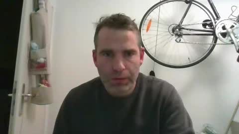 idontknowwhy1 online show from 01.15.25