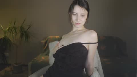 Snapshot of ifyouleave chatting on 02.22.25 Belle online show from 02.22.25