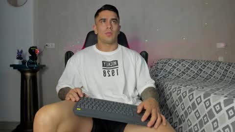 Snapshot of igor_scott chatting on 01.07.25 Igor scott online show from 01.07.25