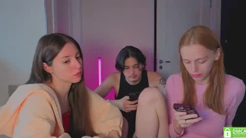 Julia and Mira online show from 05.30.26